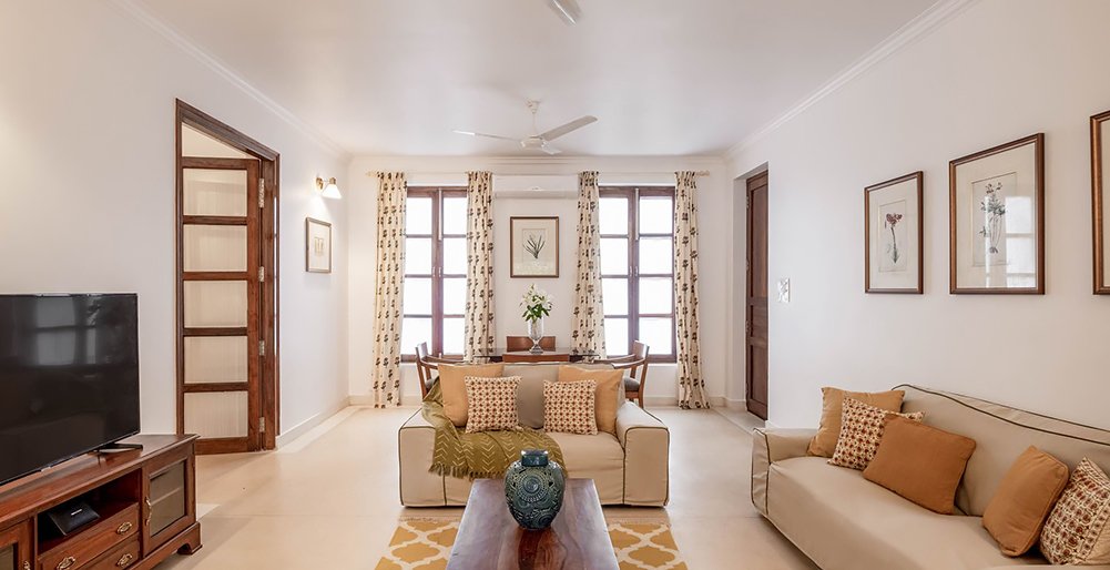 Bastora House - Relaxing seating area